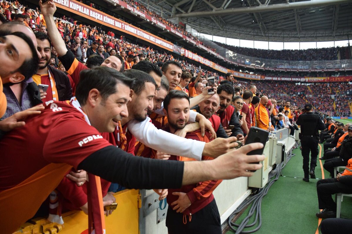 Herkese 💛❤️ haftalar dilerim 
#SENŞAMPİYONOLACAKSIN