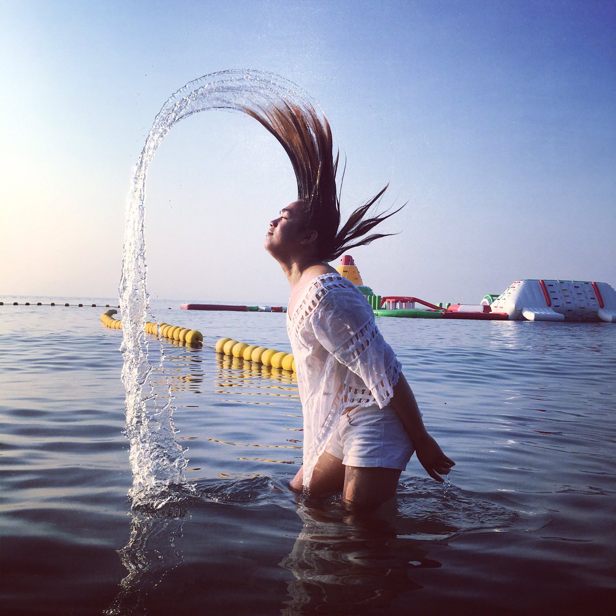 JaneoJana's tweet photo. Smell the sea, and feel the sky ...
Let your soul and spirit fly... #beachin #summer #vacay #refresh #tropicana #instapost #shout #Ilovesox https://t.co/aK788kHCyg