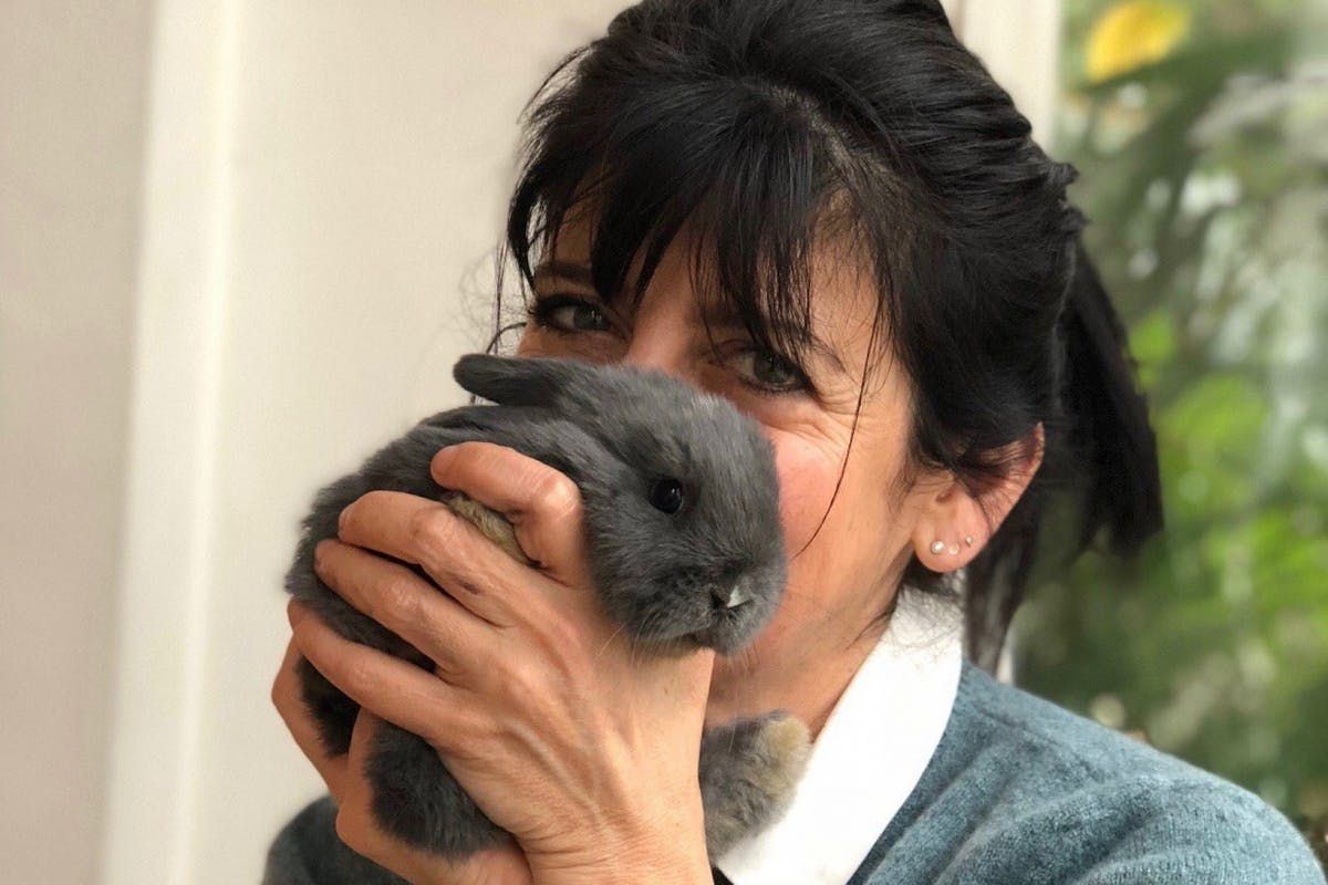 StylistMagazine's tweet photo. . @EmmaFreud explains to @FearneCotton why she’ll never marry Richard Curtis https://t.co/zexmA5hm4k #StylistHappyPlace #marriage https://t.co/ZodfmTgXUI