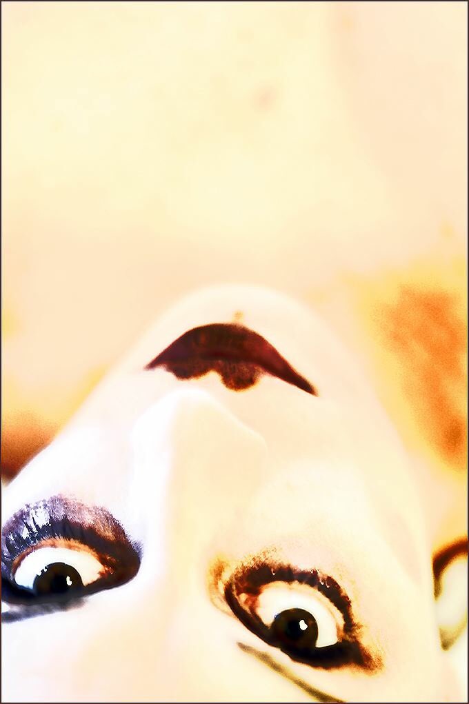 glitterfist's tweet image. #Selves  #ambien... sparkle #nikon #digitalphotogaphy