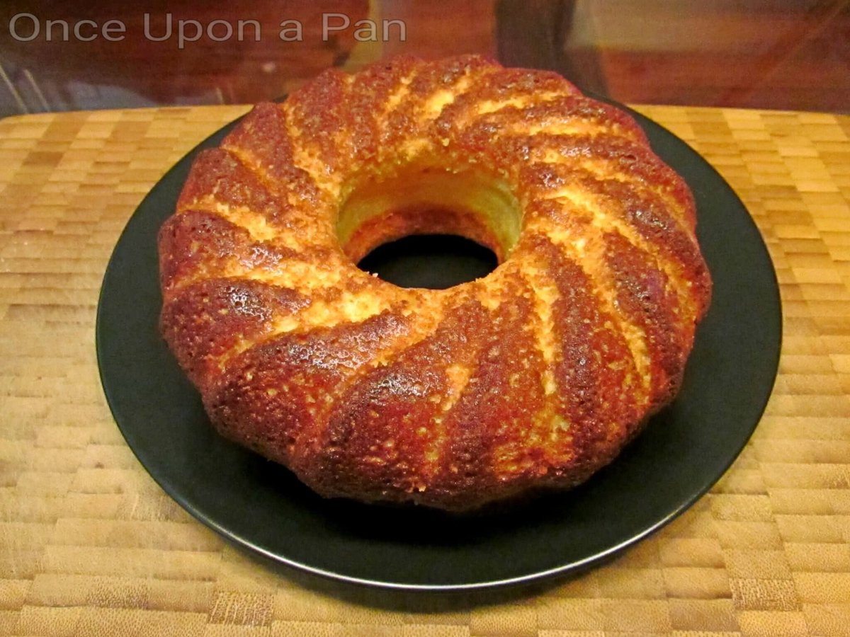 RICOTTA CAKE - Recipe here - buff.ly/2Jbjxtk - Check out my latest recipe on the blog - Ricotta cake - inspired on a portuguese recipe - perfect with a cup of coffee for breakfast or afternoon snack � For more recipes - visit the blog - onceuponapan.com