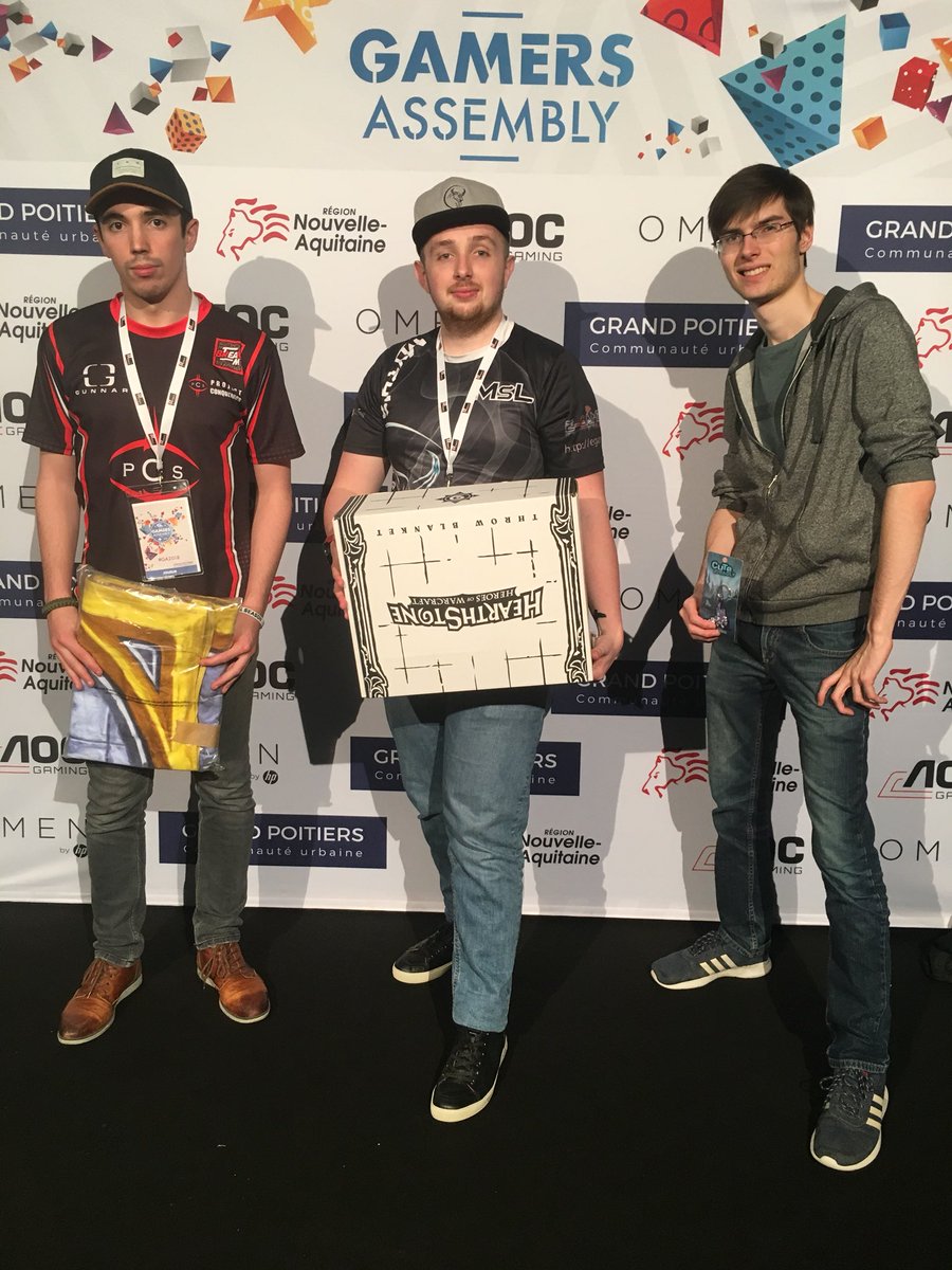 LDVEsport's tweet photo. La @GamersAssembly est finie pour la LDV Esport ! Petit récapitulatif des résultats :
@hearthstone_fr : #Dnite a fini en top 3 dans le tournoi !
@LeagueOfLegends: 5W et 4L et game tendue contre @Corobizar et sa team !
@OverwatchFR: Gagnants de la finale @esportstudent et top 8 ! https://t.co/2Gr6auNIpx