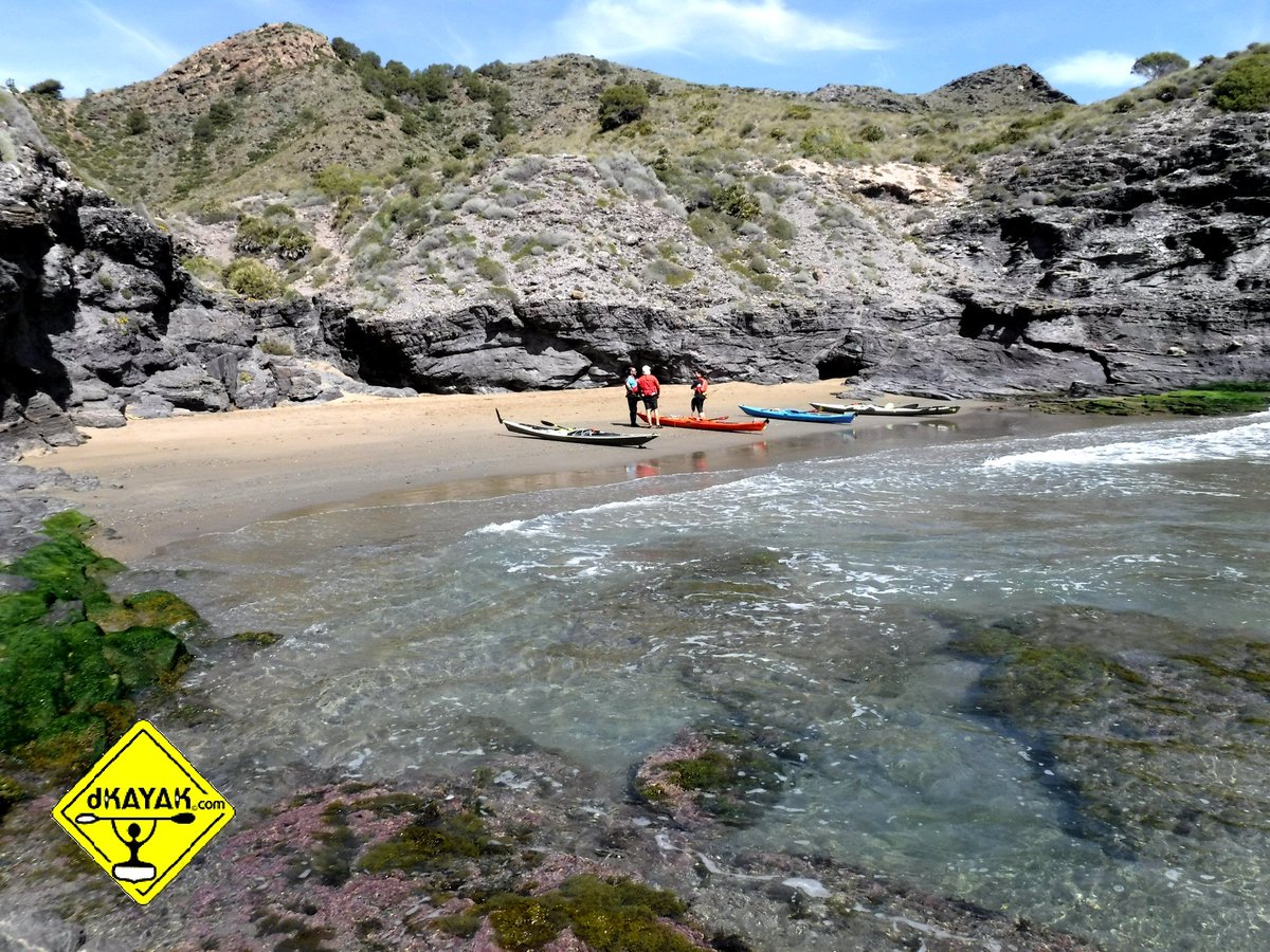 Kayakismo's tweet photo. Que buen fin de semana kayakera. Muy buenas condiciones y buena compañía. #DKayak #ExcursionesConKayak #KayakDeMar #Lifestyle #Libertad #Vivir #Amistad #Naturaleza #Aire #Sol y #MarMed Más info en: https://t.co/gBrCYXWAEq https://t.co/p9wtjVQPfL