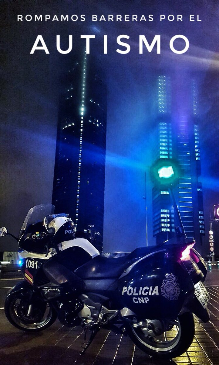 policia's tweet photo. Hagamos juntos una sociedad más accesible para todos. Por la visibilización e inclusión, somos azules (hoy y siempre) #DíaMundialdelAutismo #TEA https://t.co/IZL84E8u5V