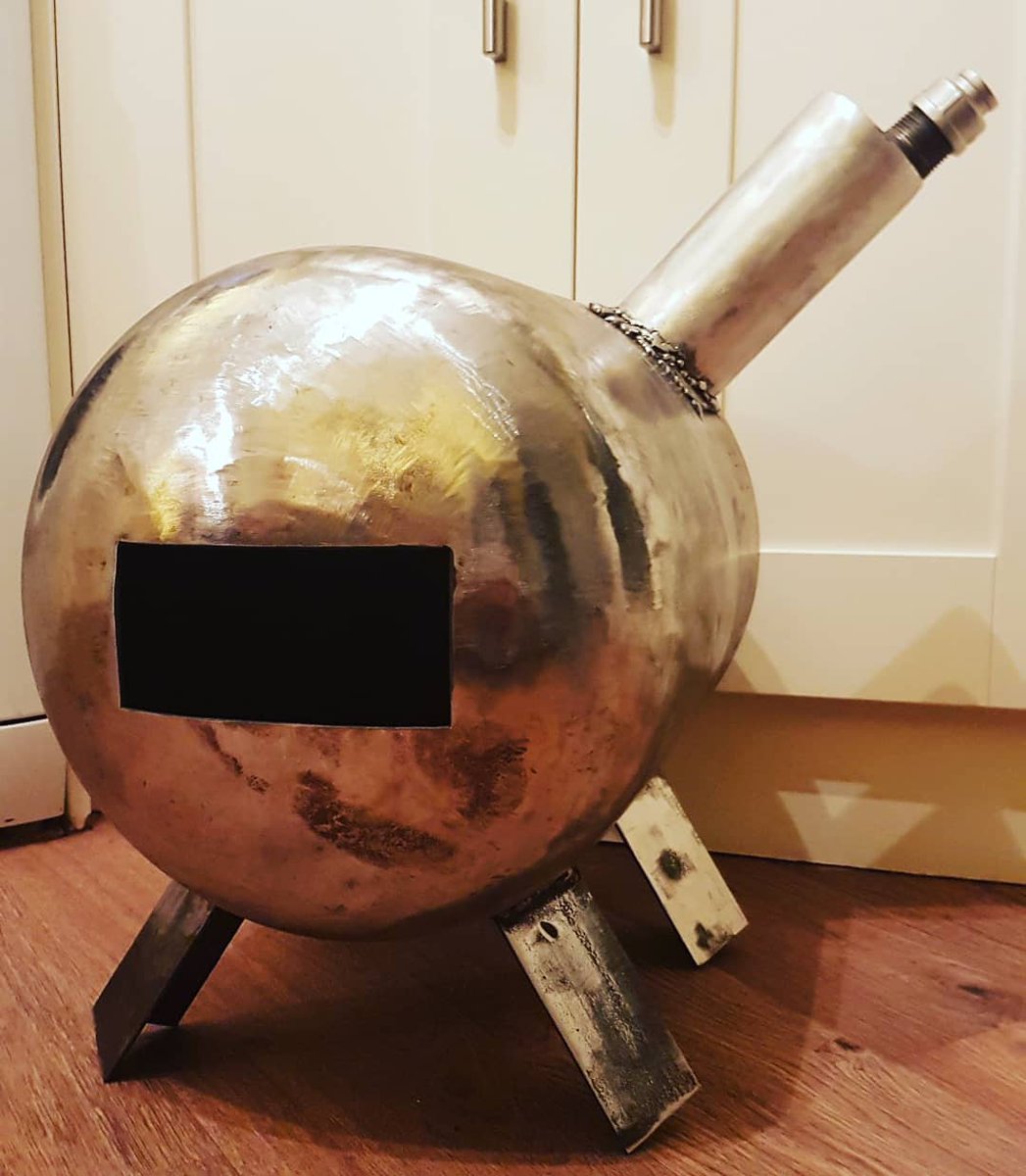 AnvilZack's tweet photo. A throwback from making the propane bottle forge. At this stage the legs and chimney were welded on and a flap disc taken to her all over ready for painting.

#anvilzack #blacksmithing #zacksmith #forgedinfire #handforged #anvil #propane #welding #blacksmith #bottle https://t.co/9CbKhHCdkE