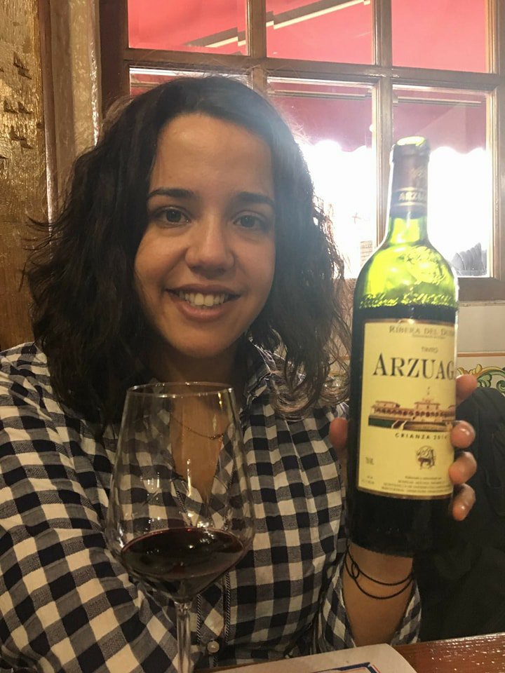 Cata del vino Arzuaga Crianza 2014, <a href="/DORibera/">Ribera Del Duero</a> del Duero sobrelias.com/cata-del-vino-… del-duero/catas-de-vinos/ con nuestra compi #SaraRivera #wine #winelovers