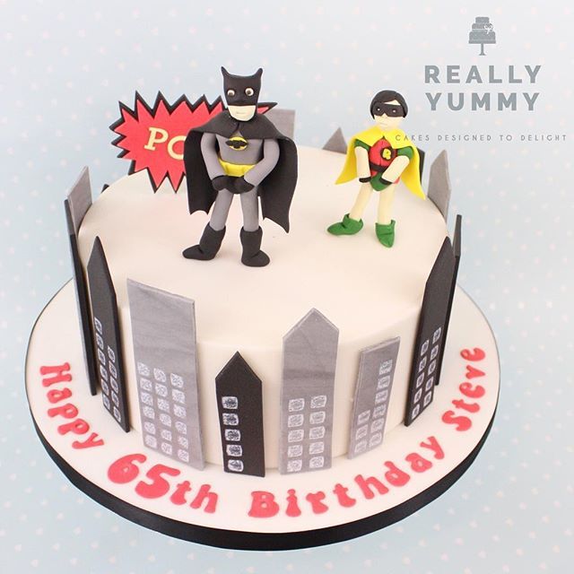ReallyYummy's tweet photo. Holy Birthday Batman! Loved using the original series as inspiration for this cake 😊 #reallyyummycakes #cakedesigner #bespokecakes #hampshirecakes #winchestercakes #cakes #winchester #hampshire #designercakes #designinspiration #designprocess #batman… https://t.co/1Udg1YanRO https://t.co/EIwsfBYMOG