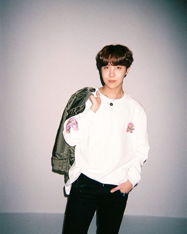 jhope aesthetic on Twitter "jhope aesthetic 180402