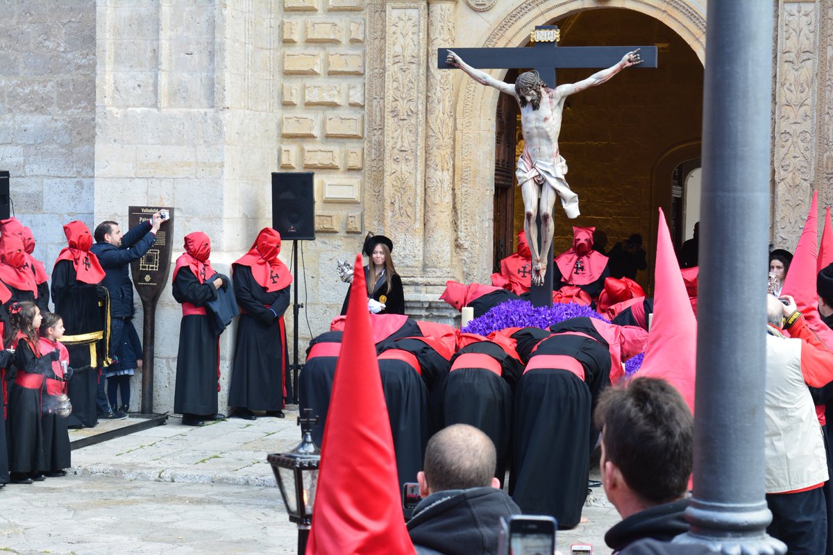Momentos del Jueves Santo en Valladolid #SemanaSanta2018 #SemanaSanta #ssvll #ssvll18  #semanasantavll #semanasantavll2018 #Valladolid #ssanta #ssanta18 #FelizPascua