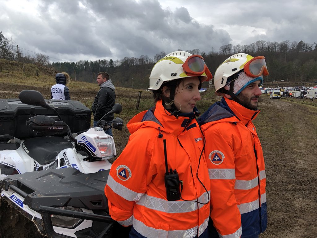 ProtecCivile52's tweet photo. 🕑 Toute la journée, nos équipes ainsi que celles de l’@25adpc ont assurés les #secours sur le moto-cross @ufolep à #Leuglay https://t.co/wcwiNJM8Ul