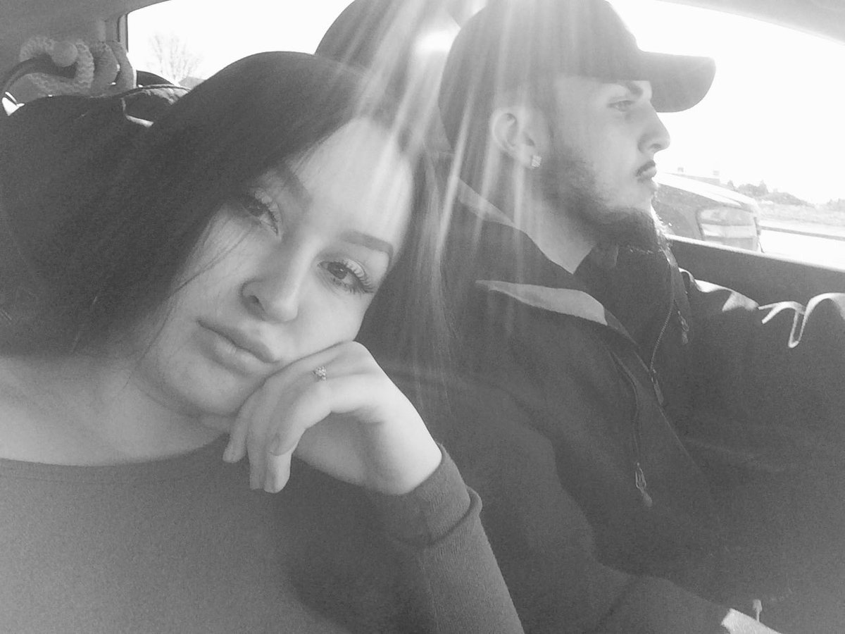 chaanntellee's tweet photo. Im so damn lucky 😍🤤 https://t.co/8Oxa35riHc