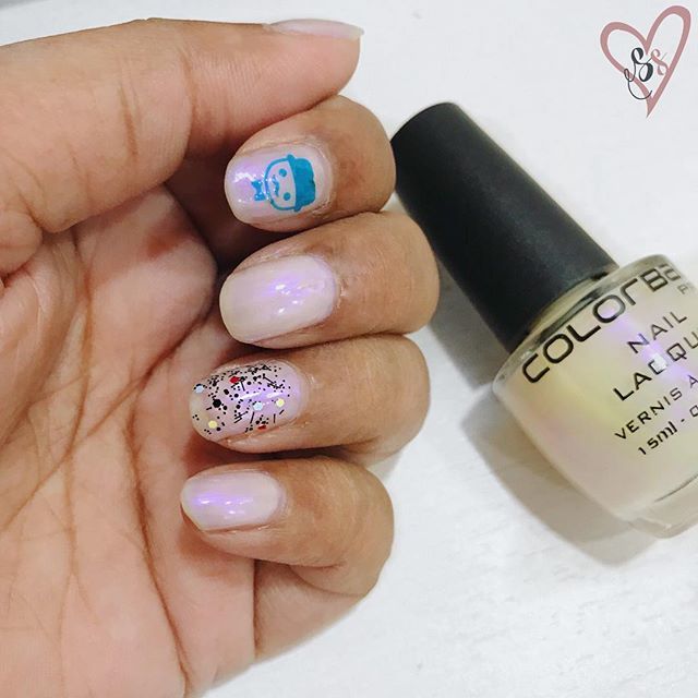 SarojaSegu's tweet photo. When you badly want to do nail art, but couldn’t find time💅🏼nail decals &amp; graffiti polishes come for rescue 😅
#nailsofinstagram #nailartaddict #nailswag #nails2inspire #nailporn #nailstagarm #nailoftheday #easy #makeupchannel #youtubeindia #indianyou… https://t.co/SGCcalHmkU https://t.co/QWgB98y0ca