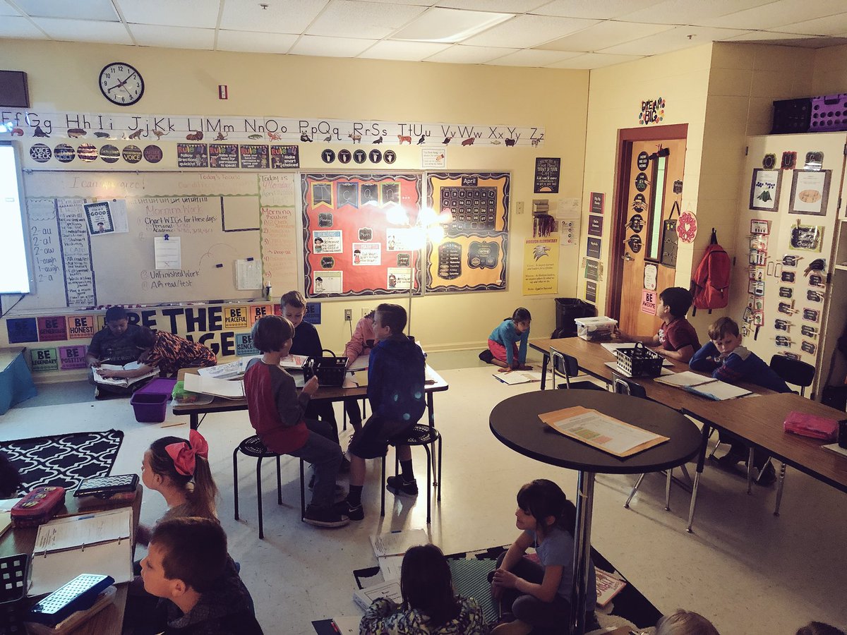 2nd Grade Leaders in Ms.Burnette’s class and Mrs. Adkins’ class synergizing with their accountability buddies #weareleaders  <a href="/TheLeaderinMe/">The Leader in Me</a>  <a href="/hrznes/">Horizon Elementary</a> @MCSConnect