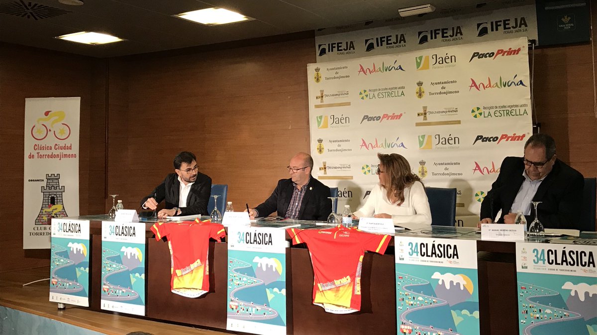 Momentos de la presentación de la 34 Clásica Ciudad de Torredonjimeno