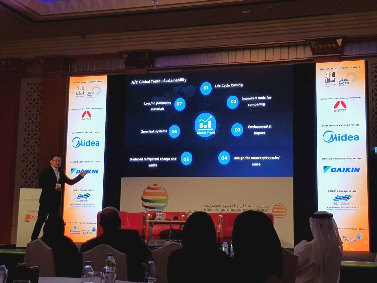 Mr. Peck Zhao overseas marketing manager talking about AC global trends at #IGC2018 <a href="/grandhyattdxb/">Grand Hyatt Dubai</a> @globalinfracon