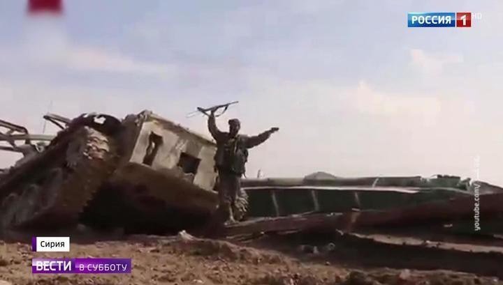 HunterNewsRu's tweet image. В Сирии массово сдаются американские наёмники в надежде сохранить себе жизнь hunternews.ru/?p=42532