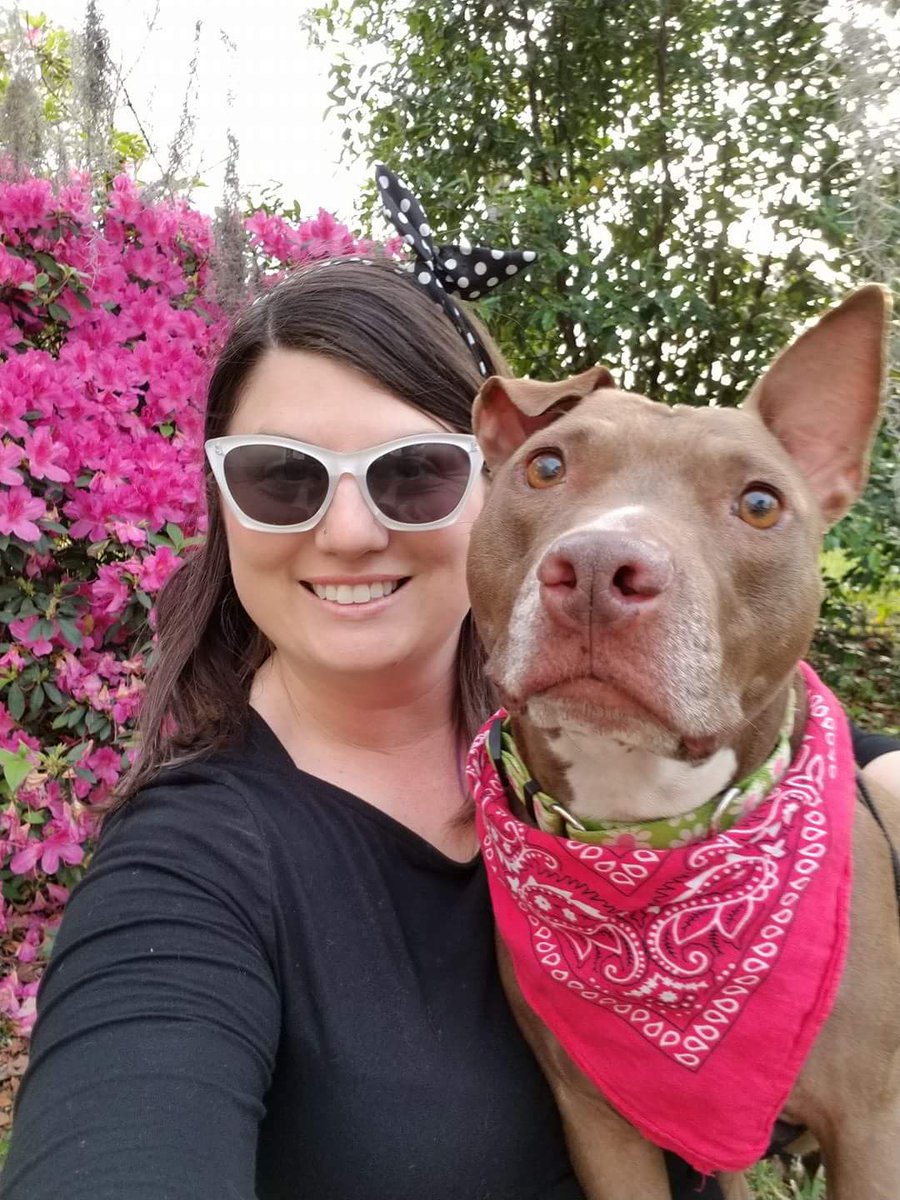 LCHighRollers's tweet photo. We are kicking off the month of April with our skaters and there pets so to start off we have RC with her dog Cooper and Sketto with her dog Penny. Keep an eye out each Monday for more skaters with their pets. #lchr #petsofskaters #animallovers #derbypets https://t.co/SNZVqyamHv