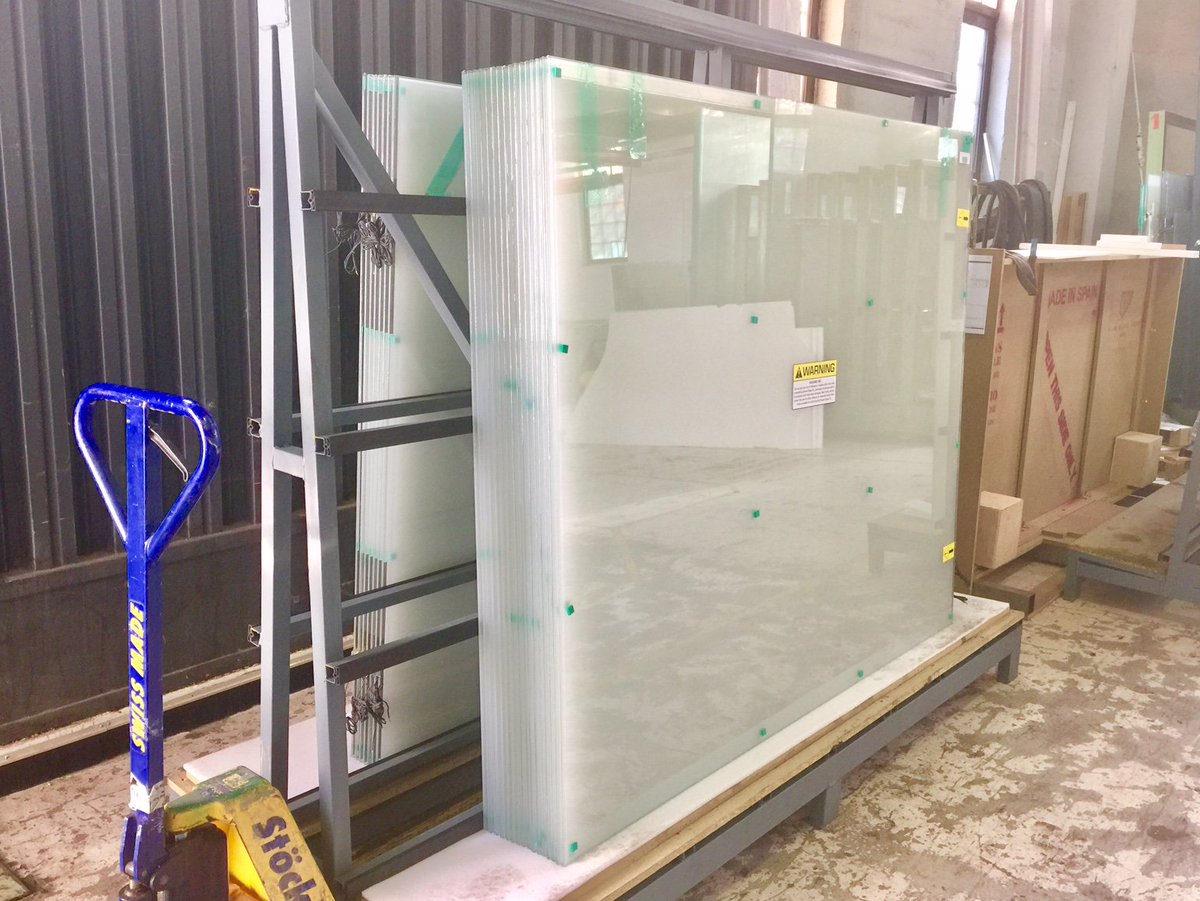 DreamGlassGroup's tweet photo. Early dispatch to start the week! #dreamglasstheoriginal #switchableglass #privacymatters #switchview #eglass #dynamicglass #interiordesign #intelligentglass #glasstechnology https://t.co/LlHjnSvUUP