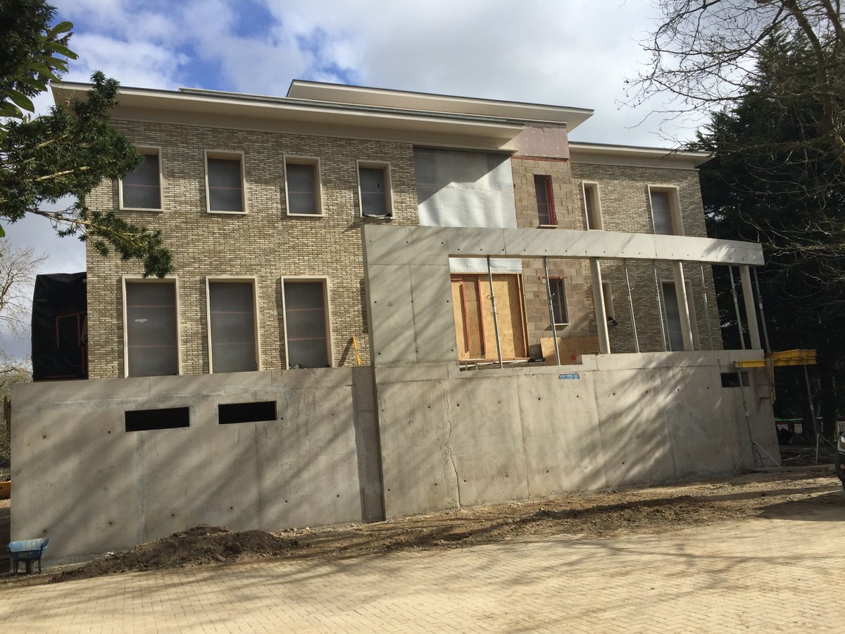 SM12Architects's tweet photo. That is a better view of the house, just need the steps and planters to bring this alive https://t.co/nwdkDXD4aO