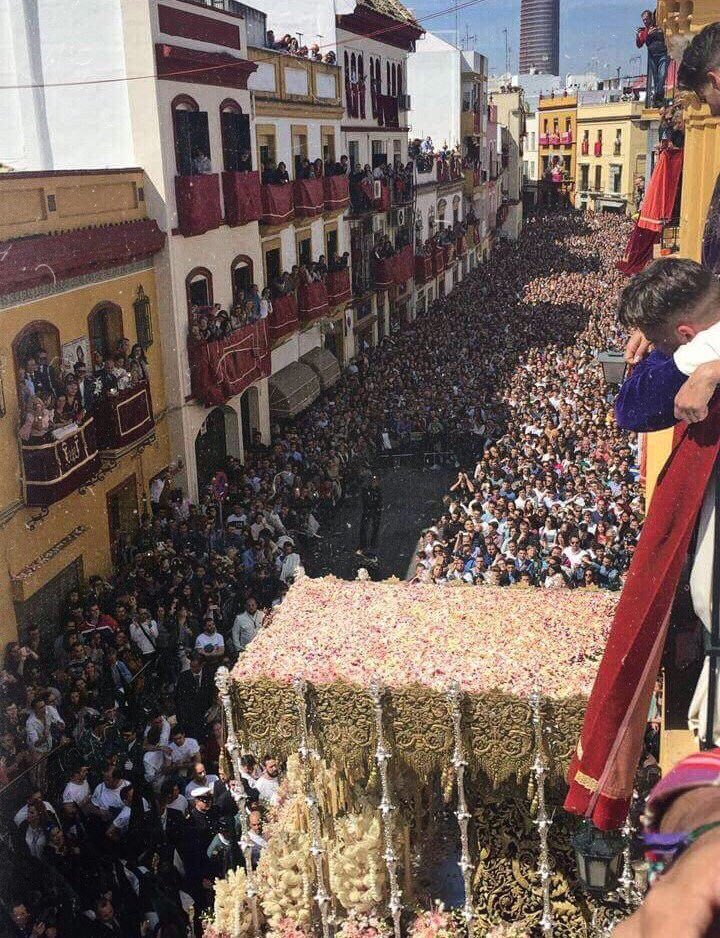 RT si eres de Triana por cosas como estas.