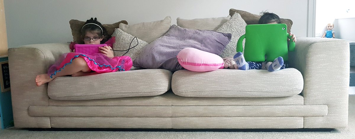 EpicDross's tweet image. I&apos;ve become everything I said I never would.

But at least they might be Xbox Ready sooner than planned.

(In our defence, it&apos;s a horribly wet day and 2 of 3 aren&apos;t well at all)

#Millennials #TechGeneration #DeadBatteryBreakdowns #SlackParenting