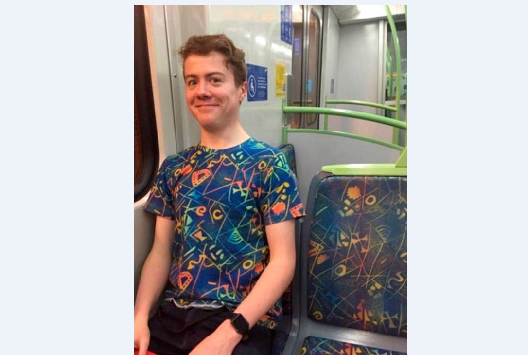 7ideas's tweet image. How to avoid paying for the ride?  Be a chameleon :-)  #gelijkenissen #similarities #kamelon #travel #metro #OV