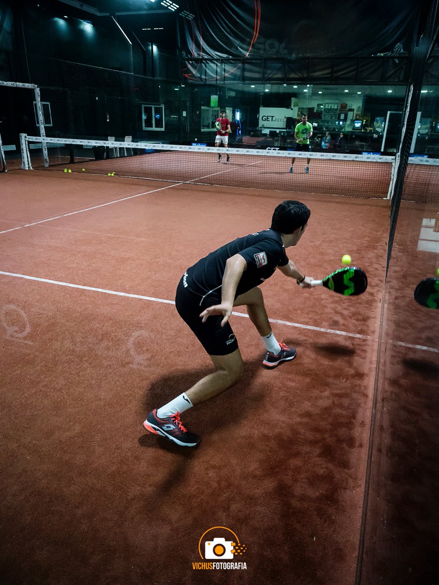 Entrenamiento de <a href="/Jc_Belluati1/">Juan Cruz Belluati</a> en el club <a href="/getindoorpadel/">Get Indoor Padel</a> #padel #entrenamientos #wpt #olympus #zuikodigital #fotografiadeportiva