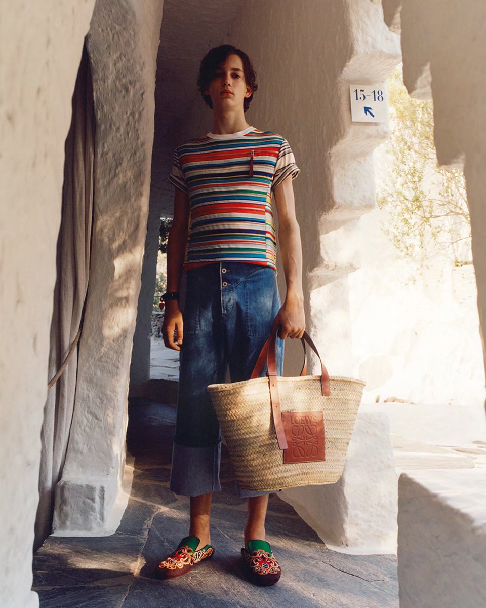 LoeweJP's tweet photo. #LOEWE #ロエベ #LOEWESS18 #ロエベSS18 #Men's #メンズ
https://t.co/3bgFRpiozu https://t.co/OTzWPphXSj