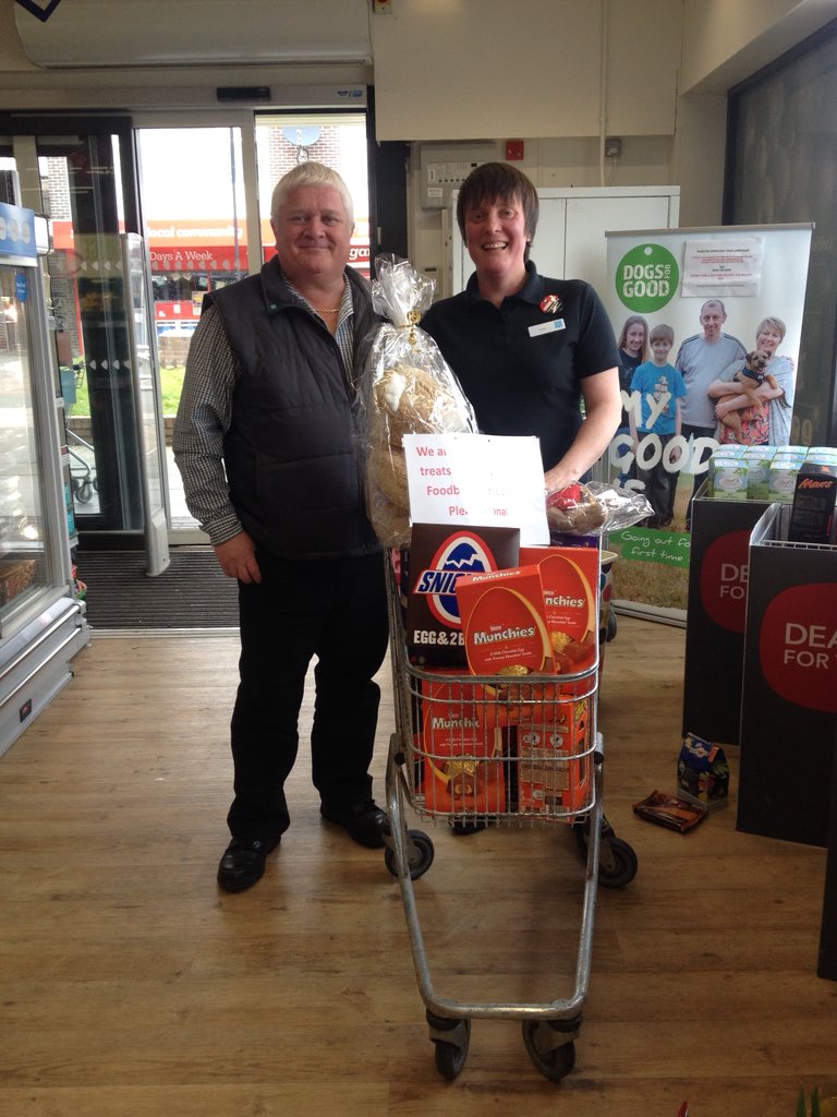 Coop_HowardBa's tweet photo. OMG over 155 Easter Eggs and 25 food products was collected from the 3 Co-op’s in Thornton and Fleetwood with help from Funeralcare. We had a lovely time helping out and the children asked me to say Thank You to the Co-op and it’s customers. #thecoopway #no002 #la005 https://t.co/oU9gI5qxUq
