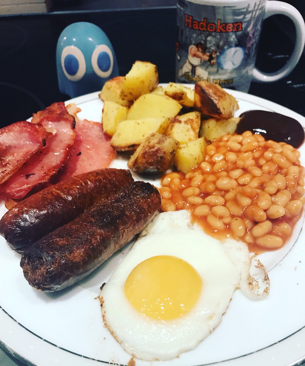 Gamers breakfast 😁 #breakfast #pacmanghost #fryup #gamer #mondays #dayoff #retrogamer