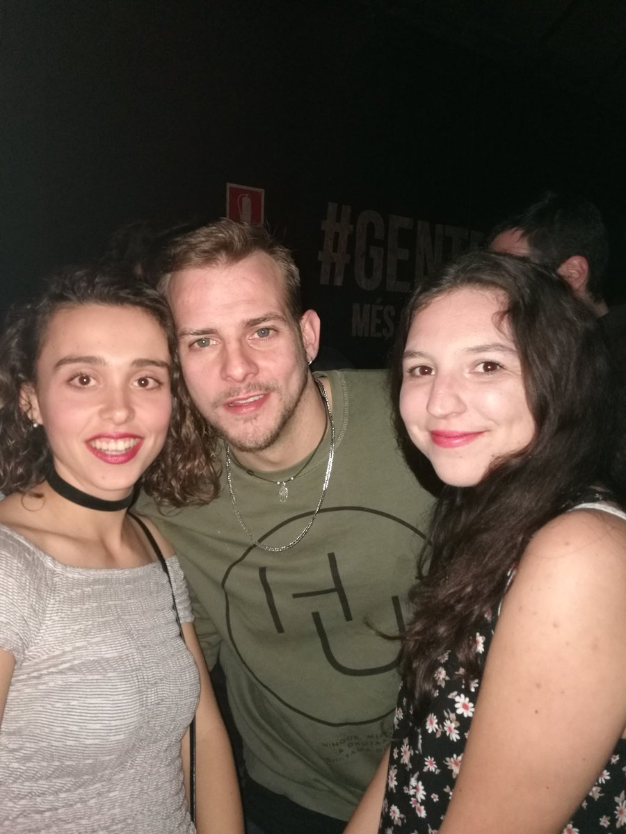 aiiidaventura's tweet photo. POR EL AMOR DE ESA MUJEEEEER! @comeasyouwonder 😍 #alexot https://t.co/RCeeP3yeDf