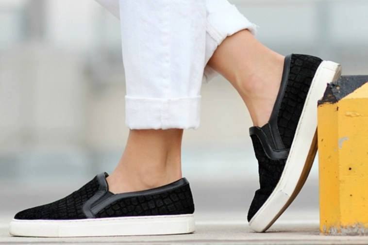 MensOKMagazine's tweet photo. 7 Stylish Plimsolls Shoes For Men
https://t.co/Ssq1cMWQRy
#men #shoes #style #plimsollsshoes https://t.co/IcYEkf9OAC