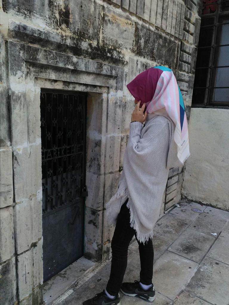 Çıkarlarınız bittiğinde dönüştüğünüz varlığı hayretle izliyorum...😉😉