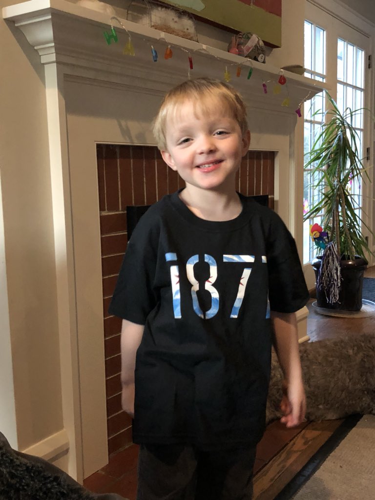 BetsyZEO's tweet photo. Ready for day one @1871Chicago ! https://t.co/SC5Jj0MnC6