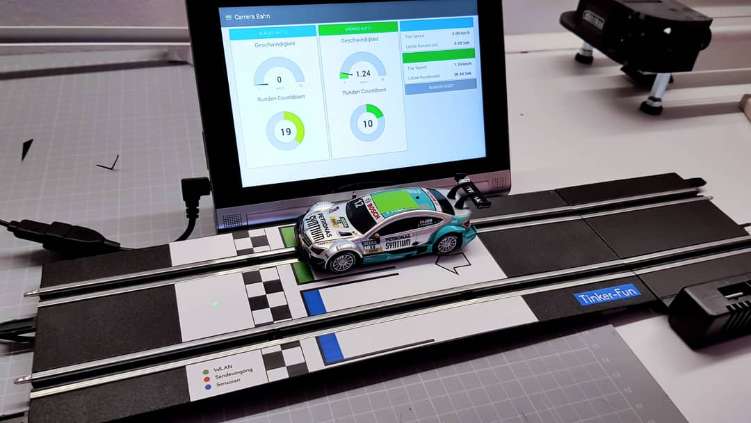 fun_tinker's tweet image. Almost done. I still have some software timing problems to solve and test a lot.

#carrera #makermovement #maker #tinkerfun #adafruitfeather #esp8266 #speed #sensor #kids #fatherandson #familiy #toys #speedometer #tachometer #nodered #raspberrypi