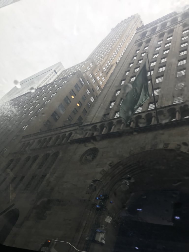 eugenecommodore's tweet image. Look, a snapshot for reference I may or may not use. #nyc #referencephoto #makingcomics