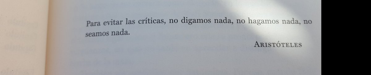 marcapersonal's tweet photo. Y así se pasa la vida, sin dejar huella. https://t.co/kb26qs4owG