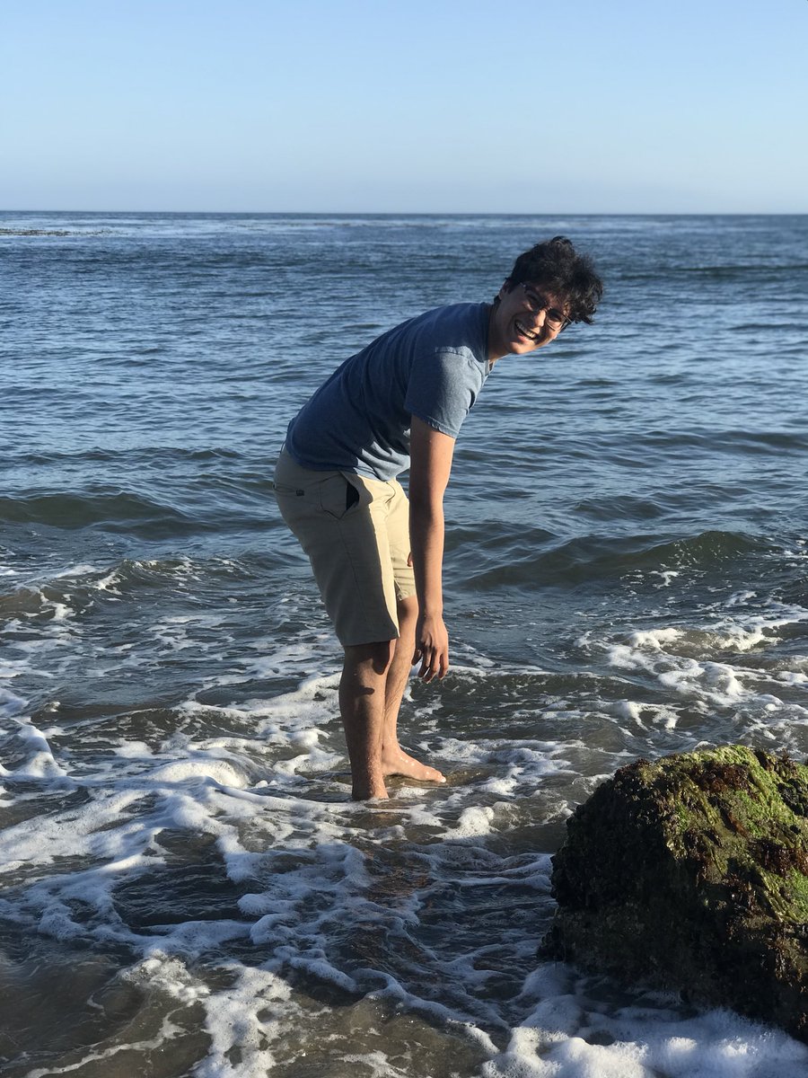 imbeabie's tweet photo. You are my happy pill. Your smile brightens my day. Thank you for taking me to the beach for it was a perfect day to spend it with you. ❤️ @sconiquez14 https://t.co/XJXP824Uop