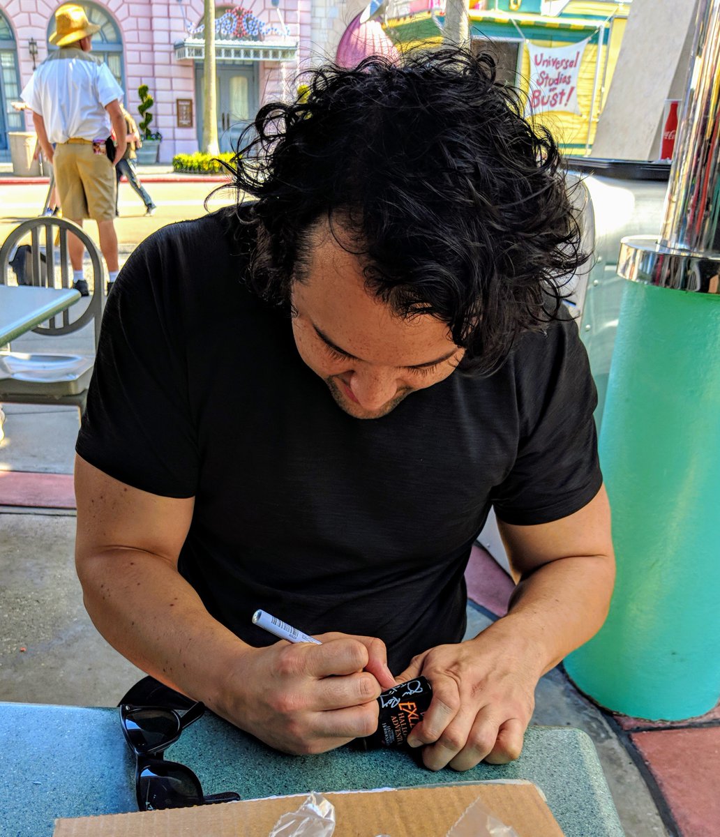 HHNRumors's tweet image. GIVEAWAY! HHN27 Bill and Ted's Excellent Halloween Adventure Farewell Dudes shot glass SIGNED by the excellent @jasonryanperry! Retweet and Follow to enter. Contest ends tomorrow (4/3/2018) at noon EST. Good luck, dudes! #HHN28