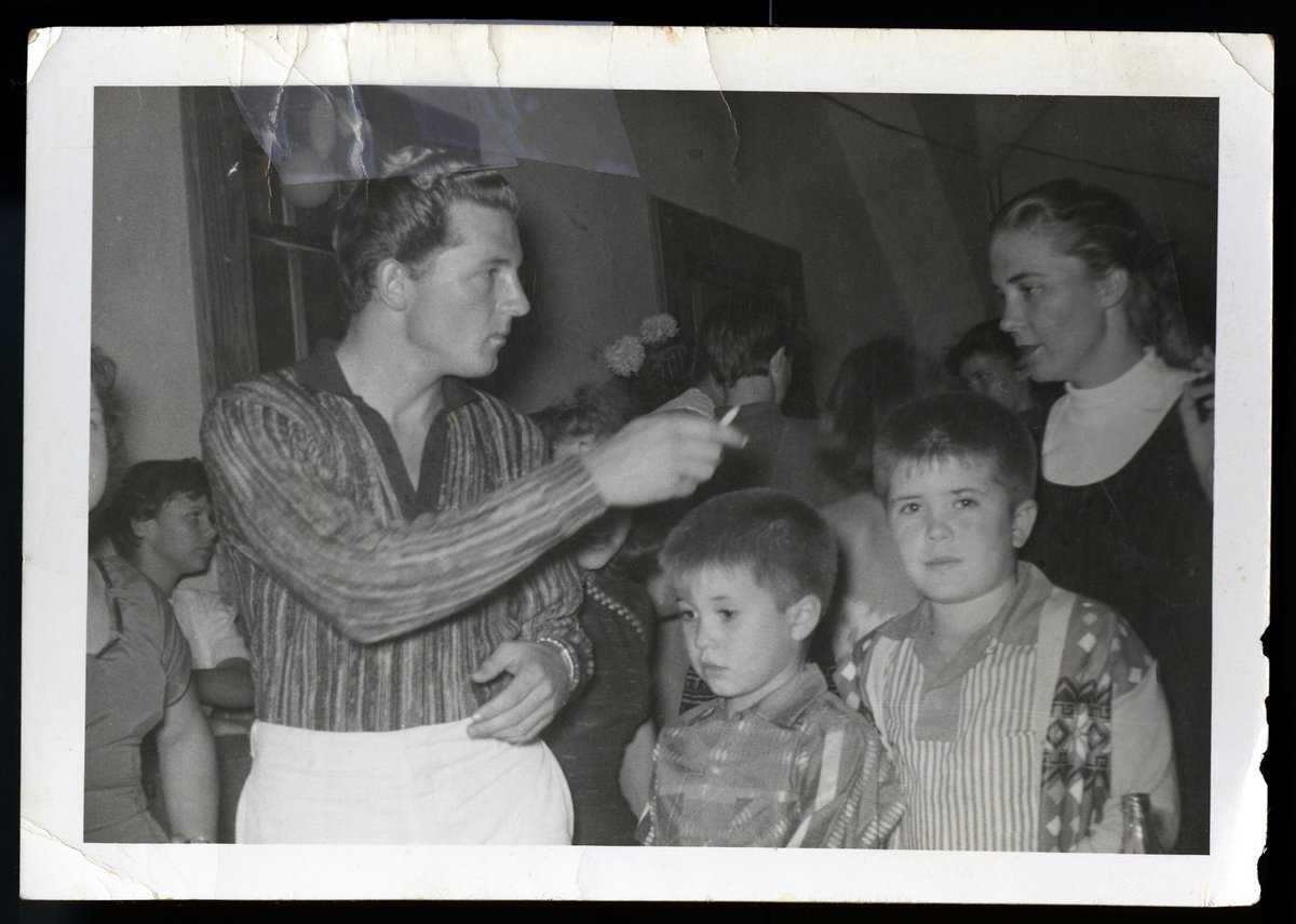 Gabriel Swaggart on Twitter: "This is a rare photo of @jerryleelewis  visiting his home church in #Ferriday #Louisiana. This was the boyhood  church of my grandfather @JimmyLSwaggart @jerryleelewis and @MickeyGilley1.  Awesome photo.