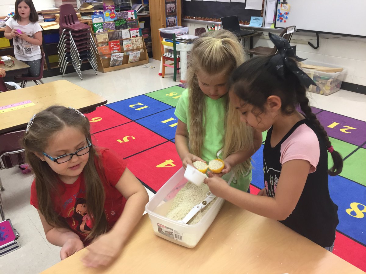 mathsonskinder's tweet photo. Learning capacity is sooo much fun! https://t.co/D3siVZIaC4
