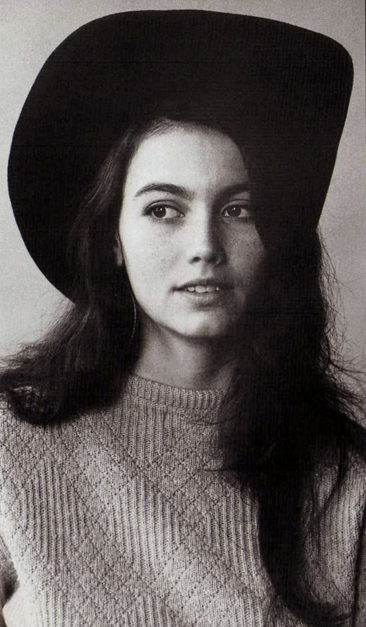 Happy Birthday Emmylou Harris (in 1968) 