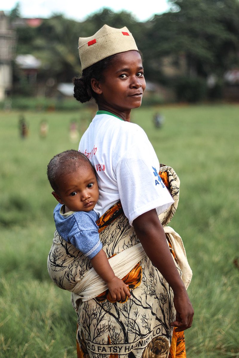 MSHHealthImpact's tweet photo. Thanks to community health volunteers’ tireless efforts and the support of @USAIDMikolo, women have a better access to #familyplanning services in remote communities of #Madagascar. That’s how #USAIDTranforms global goals into reality. #WeAreFP2020 #WHWWeek @USAIDMadagascar https://t.co/OgAFmiMd0G