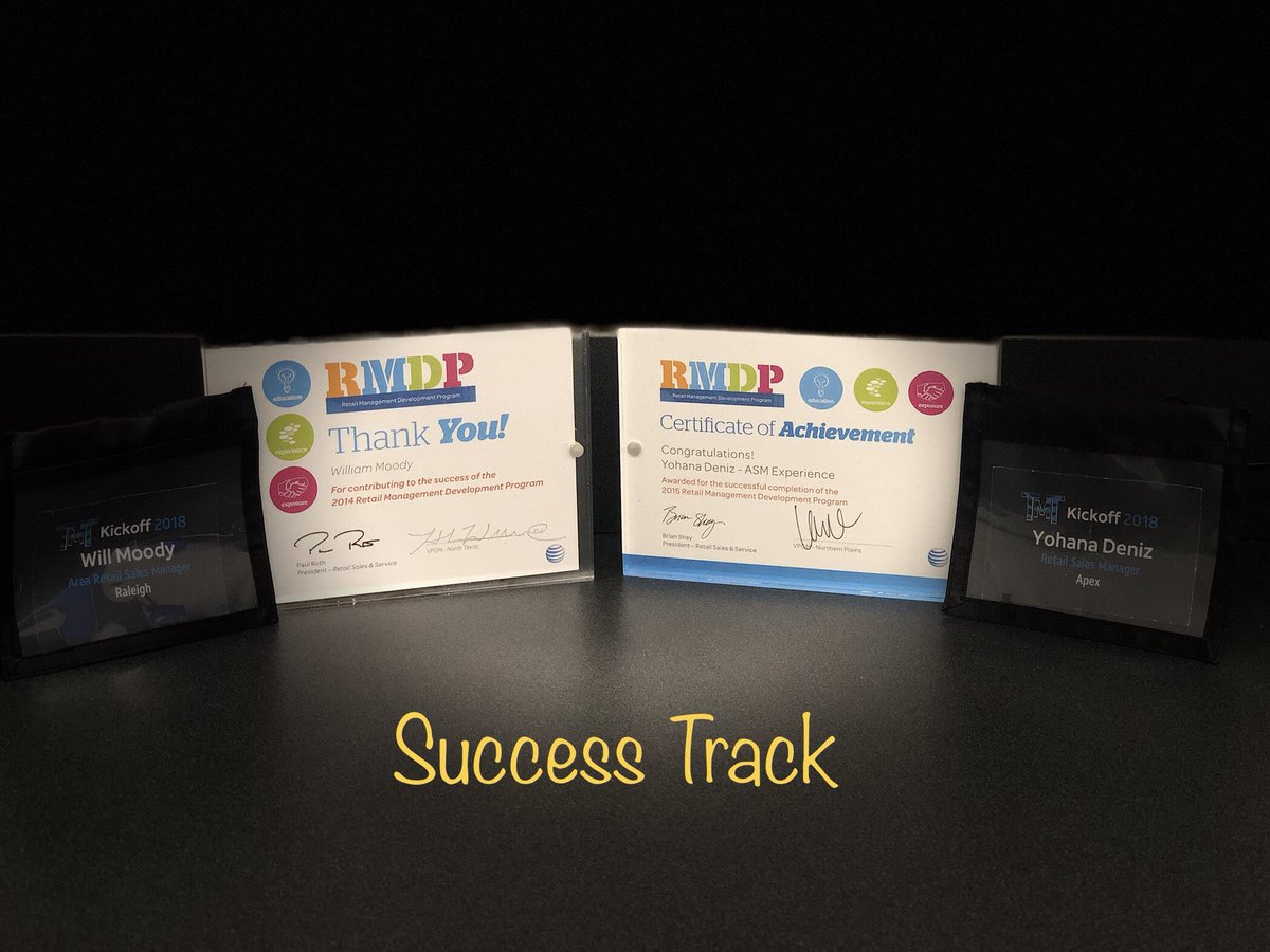 When you start to have matching items with your leader! :) #oldschool #TeamJo <a href="/mrwmoody/">Will Moody</a> <a href="/ShahonnaMckoy/">Shahonna Mckoy</a> <a href="/930Tony/">Antonio Nieves</a> <a href="/404girl/">Betsy Francis</a> @MidAtlantic1860