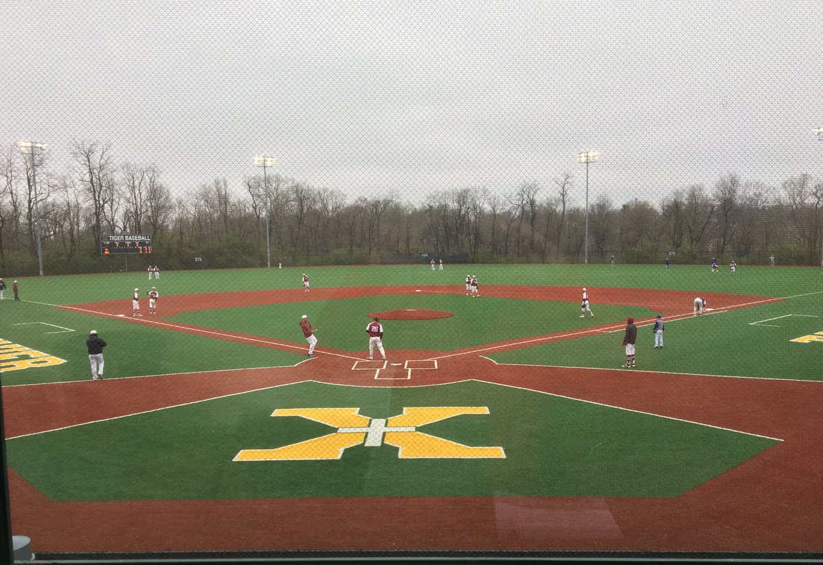 Getting ready for the series finale vs @BresciaBaseball at @stxtigers!