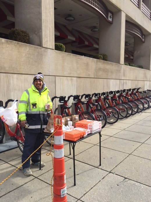 bikeshare's tweet photo. Happy Monday! Who out there scored a treat and smile from our great corral service crew this morning!? #cabicommuter #corralservice #donutsandcoffee #serviceandasmile #bikedc https://t.co/qGaSEY7WhH
