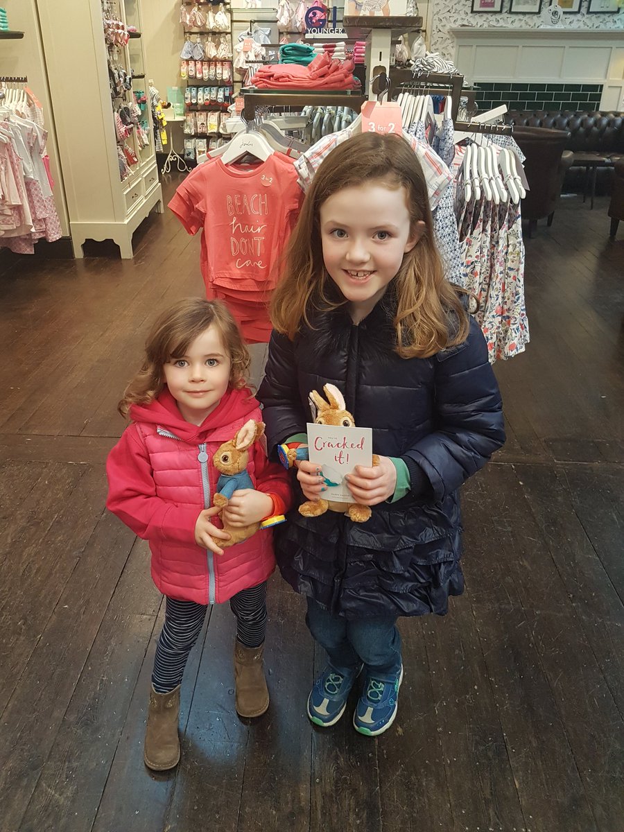 The girls had a great time with the envelope hunt, each finding #peterrabbit and taking them home! 
#familydayout #EasterMonday #holidays <a href="/JoulesBath/">JoulesOfBath</a>
