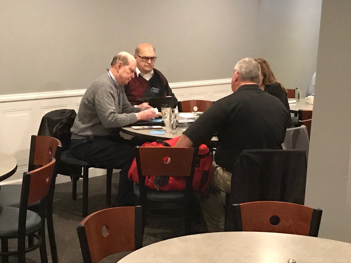 ChamberBloom's tweet photo. Thanks to everyone who attended the #FirstMonday event today! A great crowd of professionals looking to start a business and/or grow their existing business. See you on Monday, May 7 for the next one! #ChamberBloom @IvyTechBL @citybloomington #SCORE #ISBDC https://t.co/GKUumXadT4
