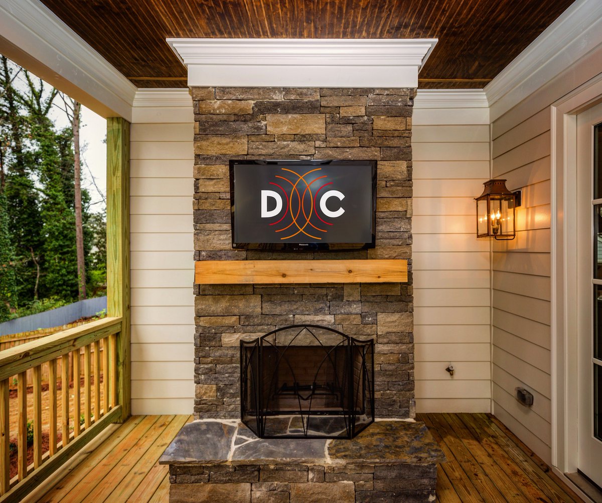 Kick your #MovieMonday off outdoors!
#tvinstall #tvinstallations #tvinstallation #hometheater #hometheaters #homeautomation #fireplace #stonehenge #stonefireplace #decor #homedecor #stonefireplace #warm #warmth #homesweethome #familyovereverything #familytime #outdoortv