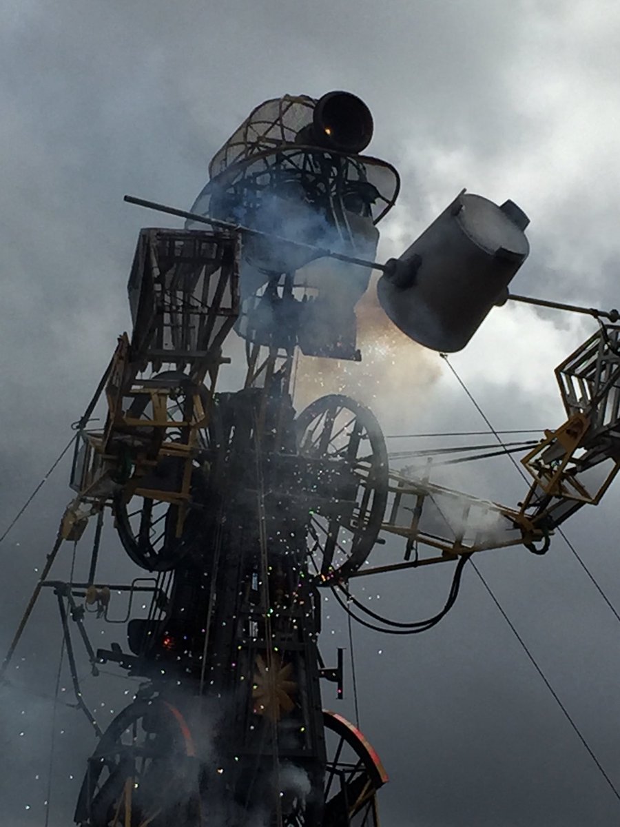 AJComms's tweet image. Watching the Man Engine over at the show ground this afternoon, excellent. #ManEngine #Cornwall